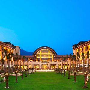 The St. Regis Sanya Yalong Bay Resort